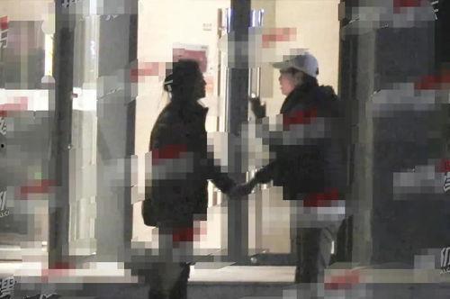 下庙七巷吃瓜事件视频,一场引发热议的网络狂欢